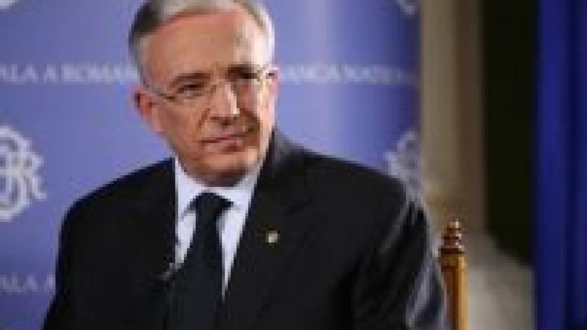 Mugur Isărescu recomandă bancherilor români prudenţă maximă 