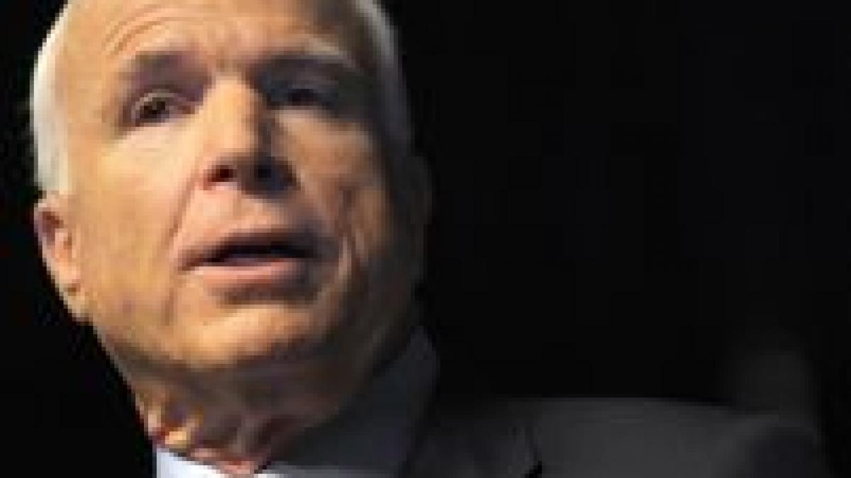 McCain îşi suspendă campania electorală pe fondul crizei financiare şi îi cere lui Obama să facă la fel