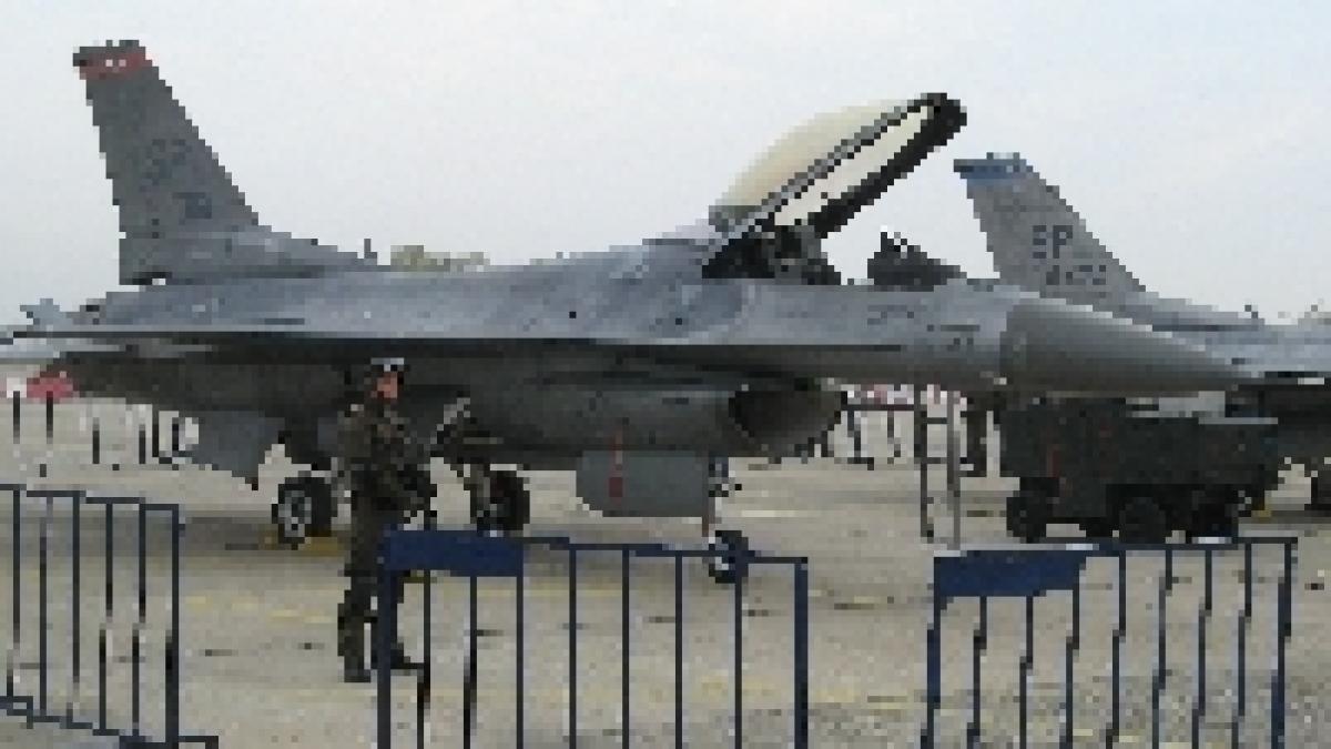 <font color=red>EXCLUSIV:</font> Avioane, blindate şi tehnică militară la Black Sea Defence & Aerospace 2008 (Foto)
