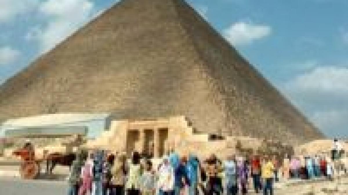 Cei 19 turişti răpiţi în Egipt au fost mutaţi din Libia în Sudan