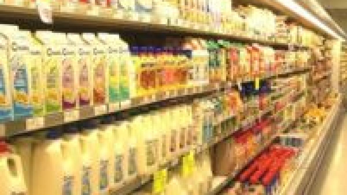 Autorităţile chineze au interzis exporturile de produse lactate