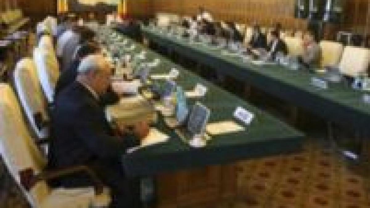 Guvernul discută solicitările de majorări salariale din sistemul bugetar