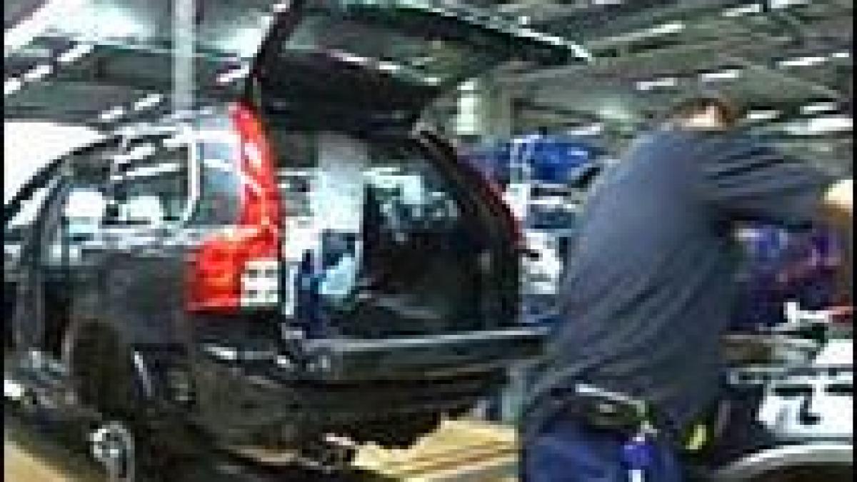 Criza financiară afectează industria auto. Volvo, Ford şi Opel închid fabrici şi disponibilizează muncitorii