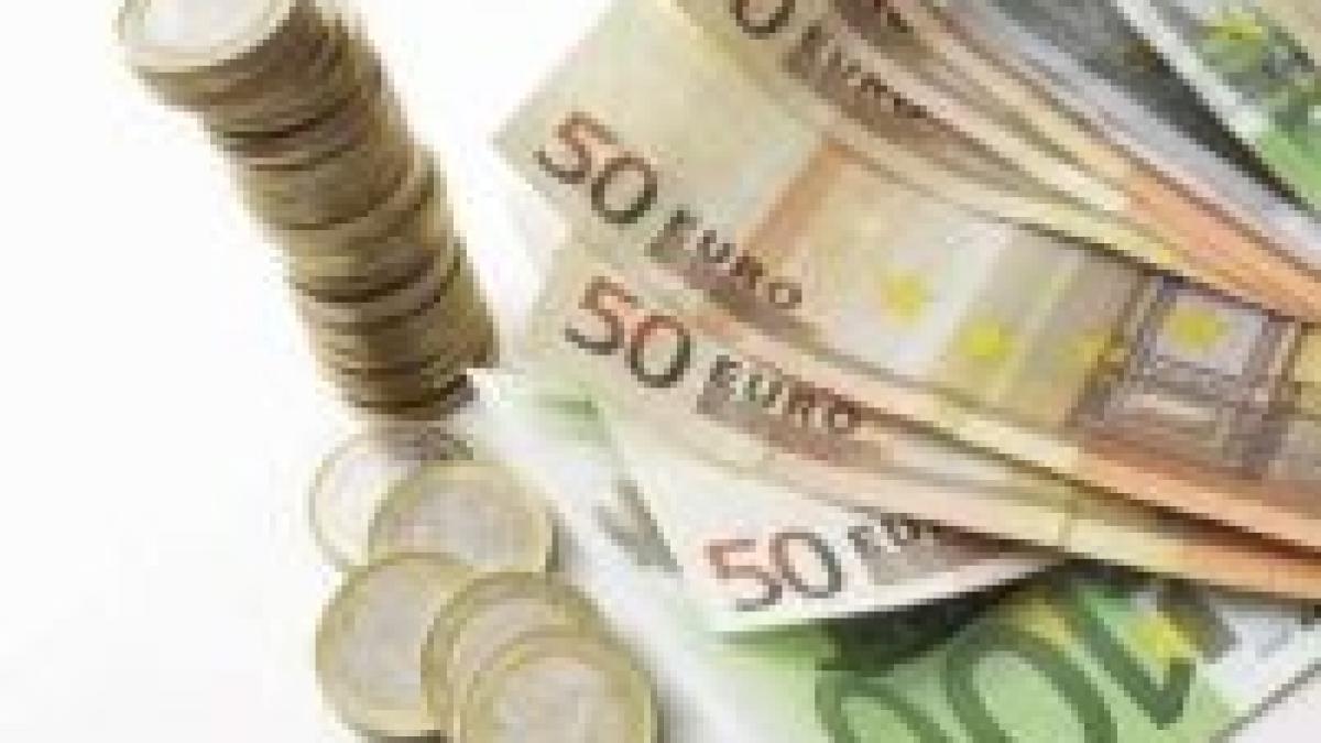 Salarii fabuloase în instituţiile de stat. Preşedintele AVAS câştigă de şase ori mai mult decât premierul României
