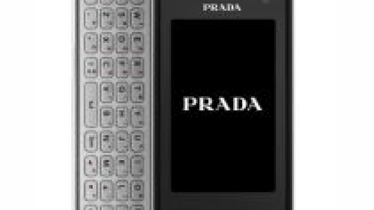 LG anunţă a doua generaţie a telefonului dezvoltat în cooperare cu casa de modă Prada