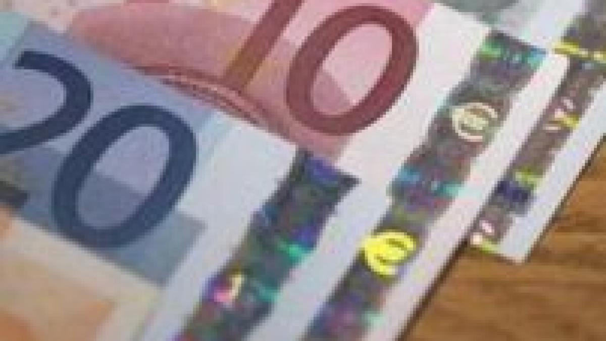 Leul continuă să se aprecieze faţă de moneda europeană. Un euro, cotat la 3,7677 lei