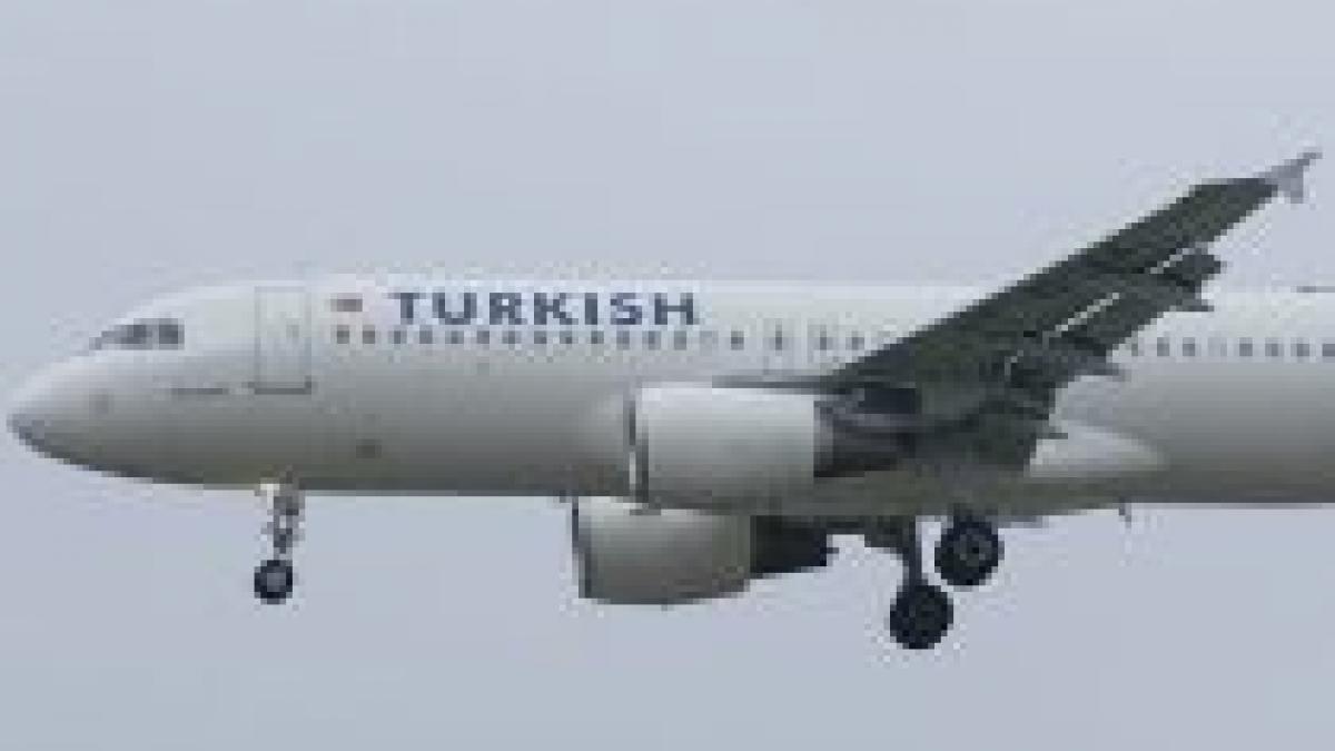 Un rus a încercat să deturneze un avion al Turkish Airlines care zbura spre Sankt Petersburg