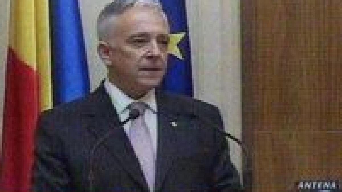 Isărescu: Atac eşuat asupra leului. Piaţa monetară, acaparată de dobânzile în creştere