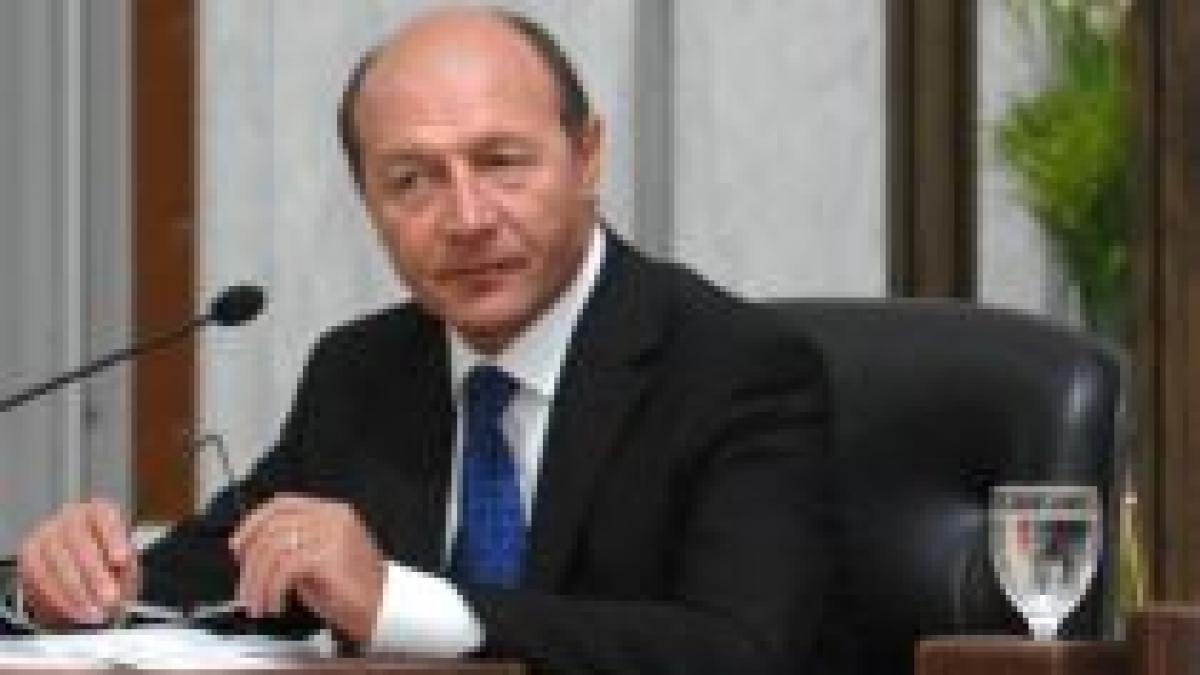 Silviu Prigoană: Băsescu va promulga legea privind salariile profesorilor 