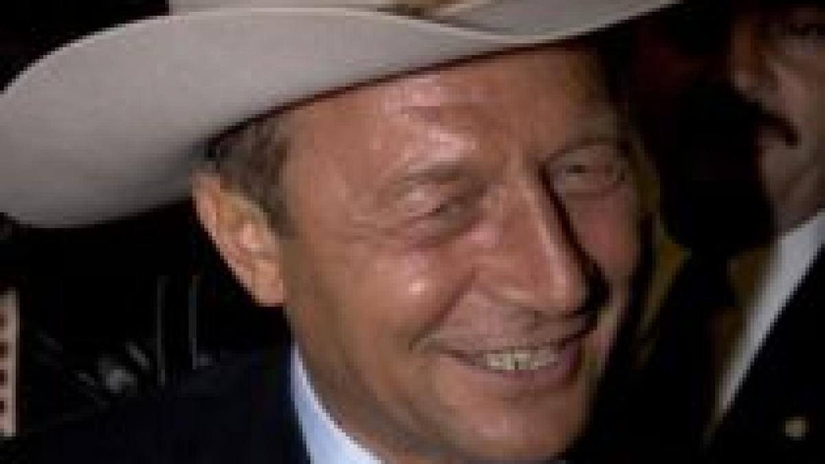 Băsescu: Criza financiară a fost generată de corupţia ?băieţilor deştepţi? de la Harvard şi Oxford