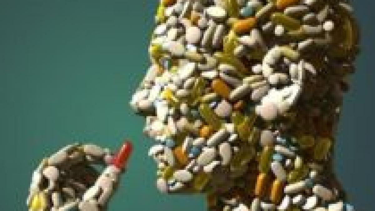 Românii, campioni mondiali la consumul de medicamente fără reţetă