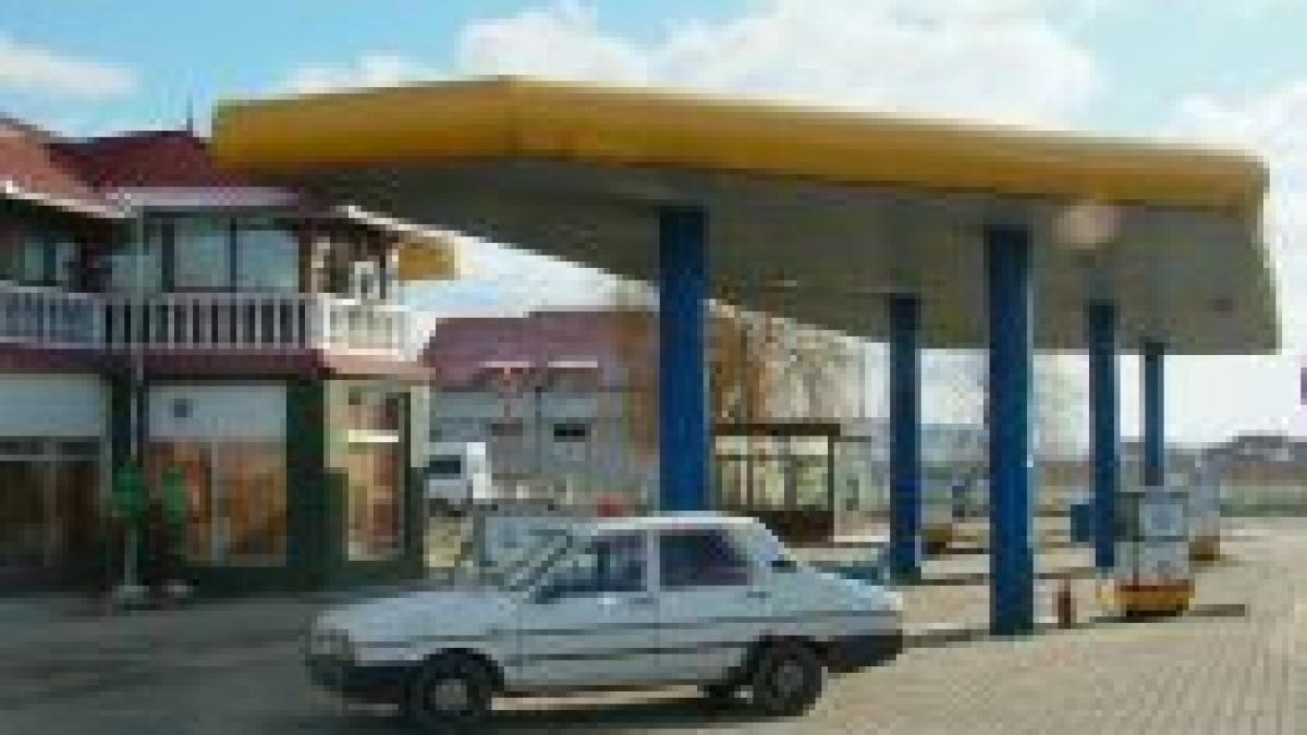 Românii, îndemnaţi pe internet să boicoteze staţiile de carburanţi săptămâna viitoare