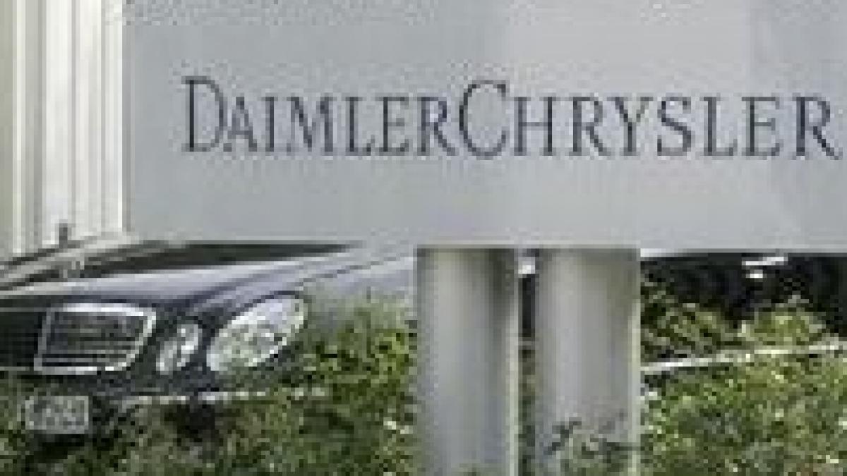 Marile companii auto, afectate de criză. Daimler va opri producţia 