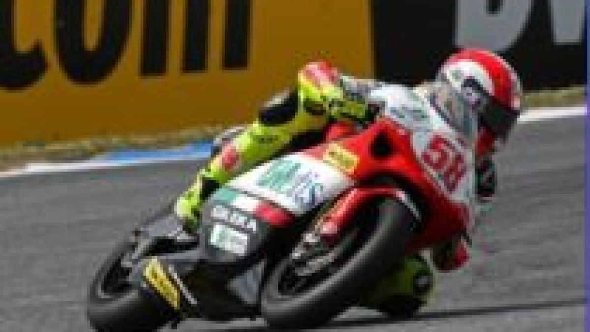 Simone Corsi şi Marco Simoncelli, învingători la Valencia la clasele mici