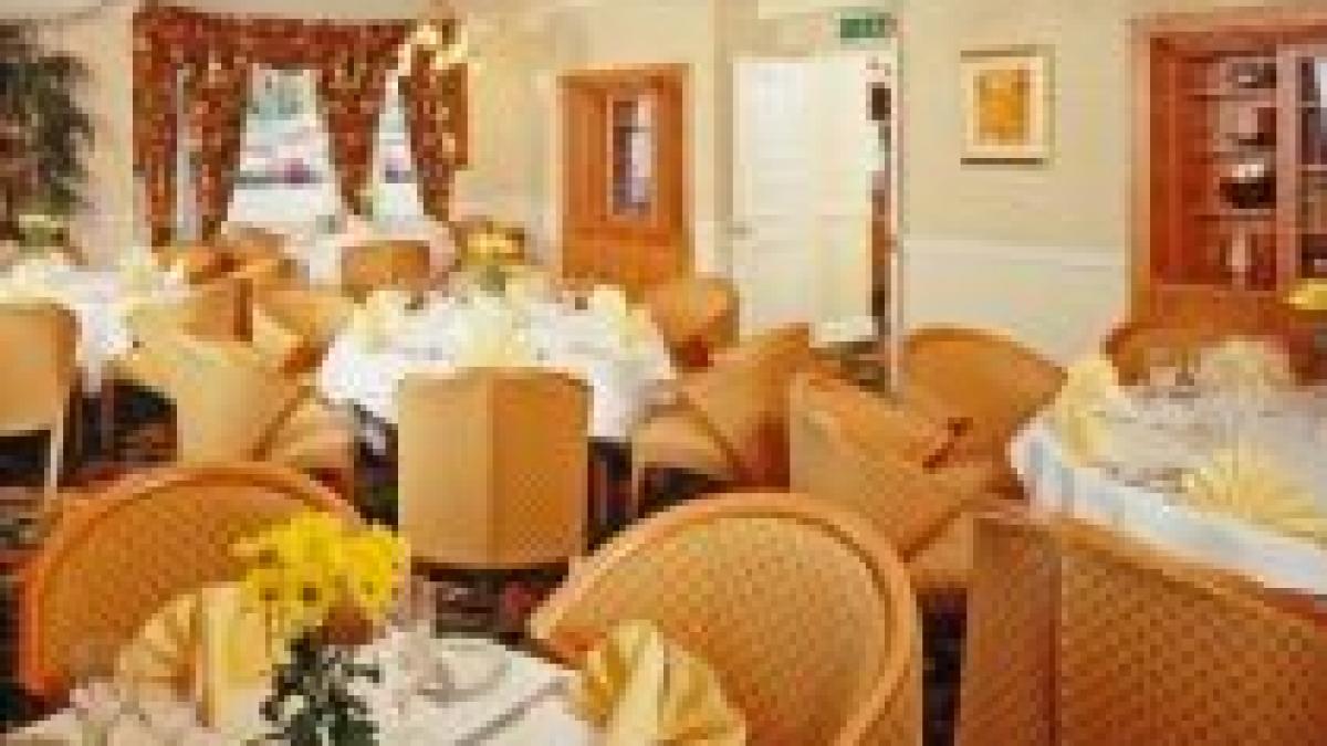 Toxiinfecţie alimentară la un restaurant din Constanţa, frecventat de Traian Băsescu