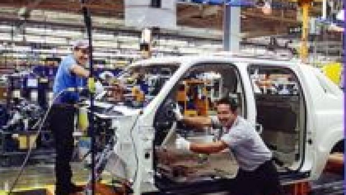 Industria auto cere 40 de miliarde euro pentru a construi maşini ecologice