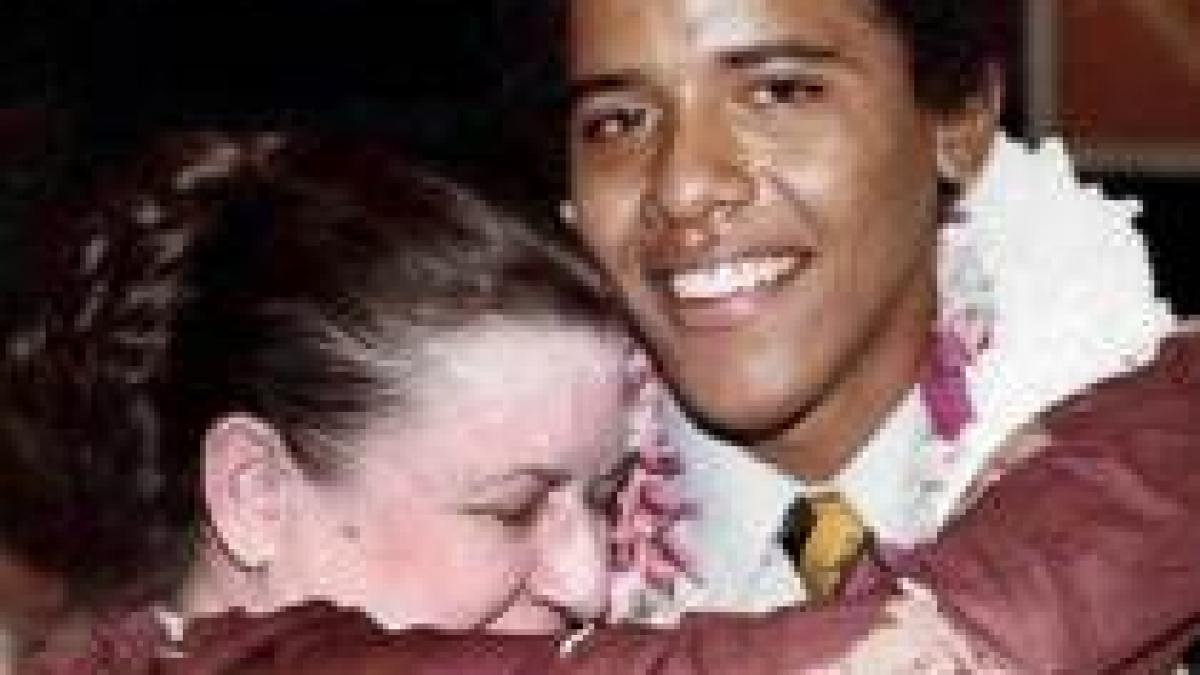 Bunica lui Barack Obama a murit de cancer, în ajunul alegerilor prezidenţiale