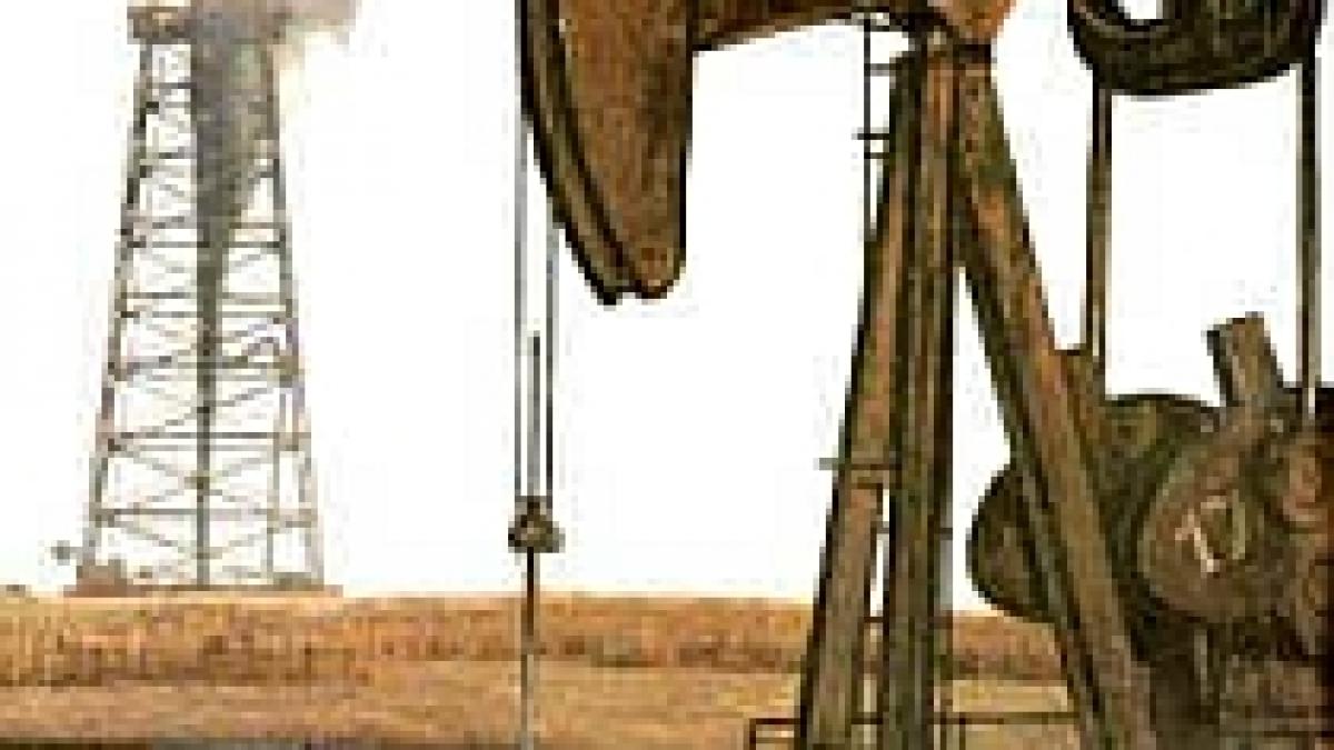 Preţul petrolului, în creştere, după ce Arabia Saudită a redus producţia