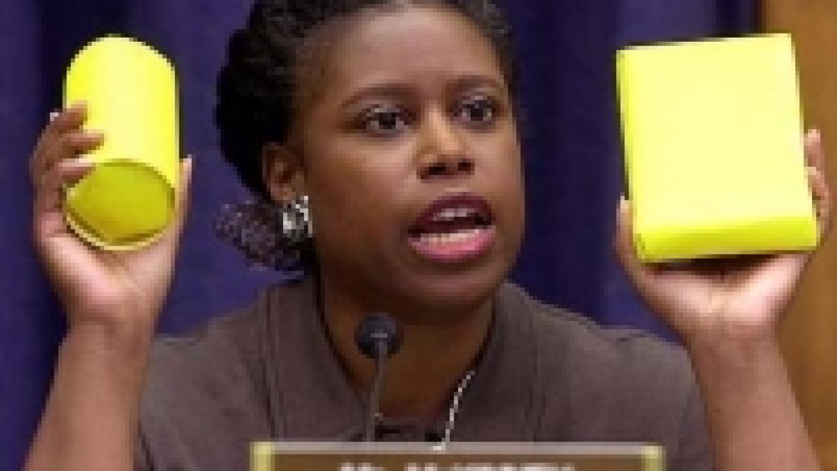 Candidaţii anonimi la preşedinţia SUA: Cynthia McKinney, afro-americană bătăioasă