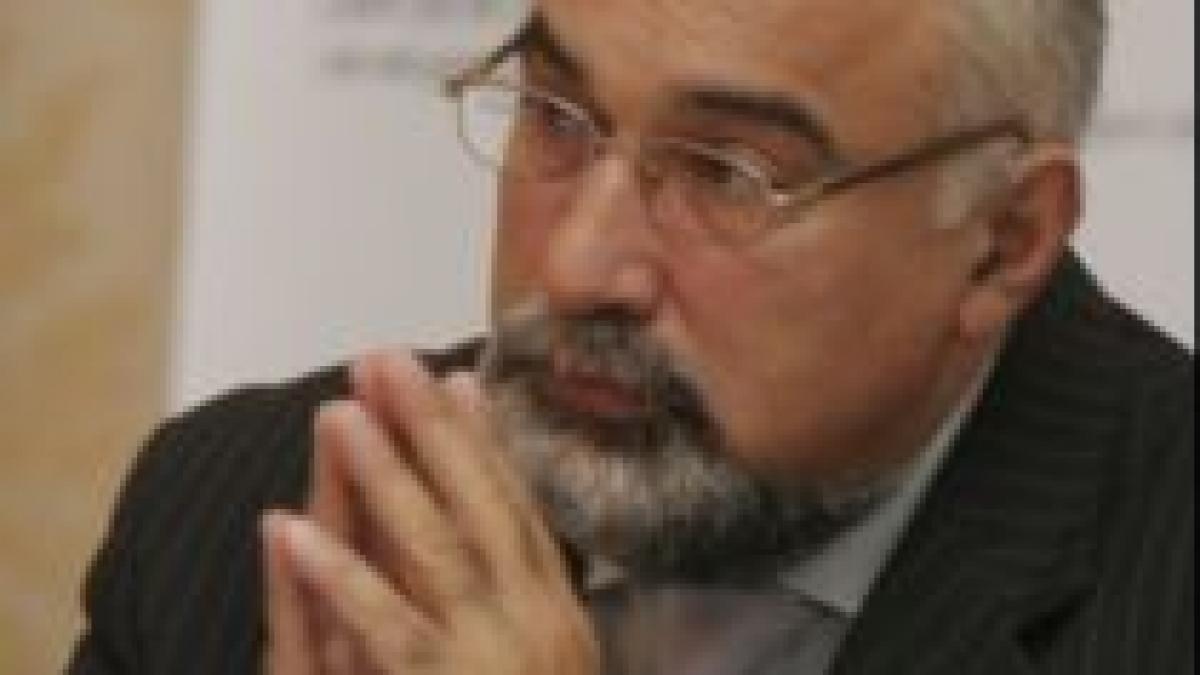 Varujan Vosganian: Există soluţii prin care să se acorde profesorilor sume mai mari de 50%