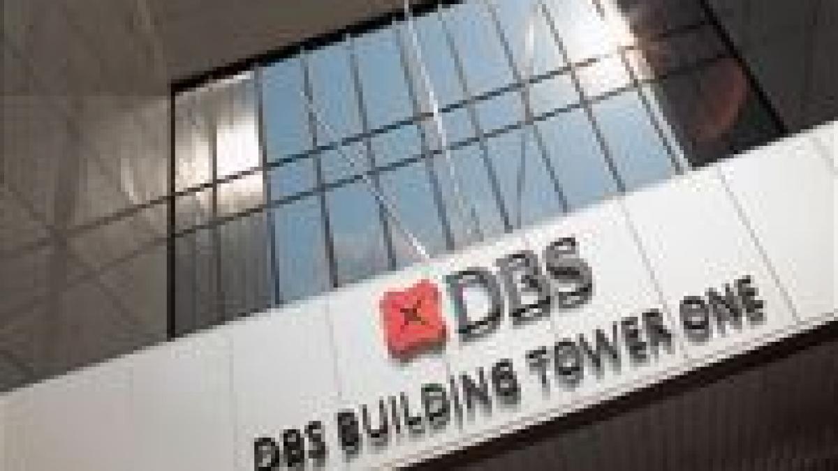 DBS Holding, profit în scădere cu 38%. Grupul bancar restructurează 900 de posturi

