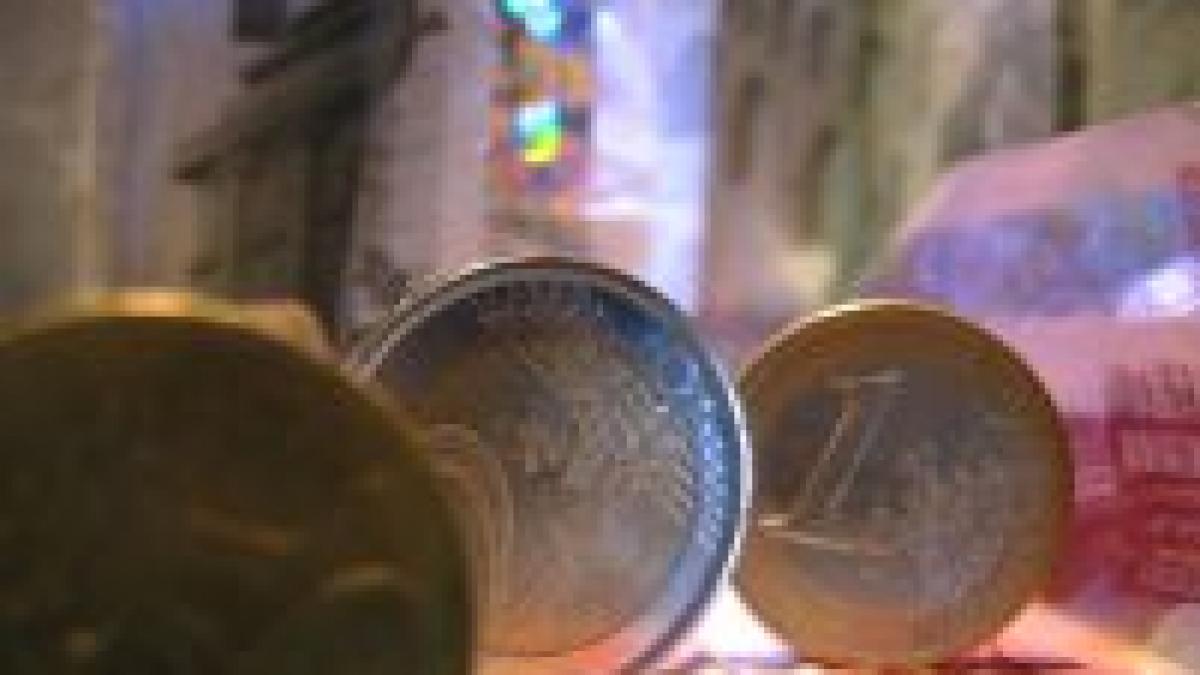 Leul, în uşoară depreciere faţă de moneda europeană. Un euro, cotat la 3,7271