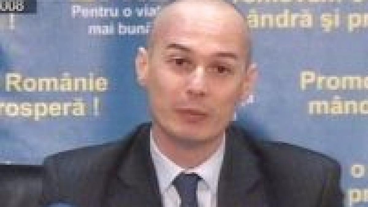 Bogdan Olteanu a depus plângere penală după ce două persoane au împărţit materiale electorale false cu numele său 