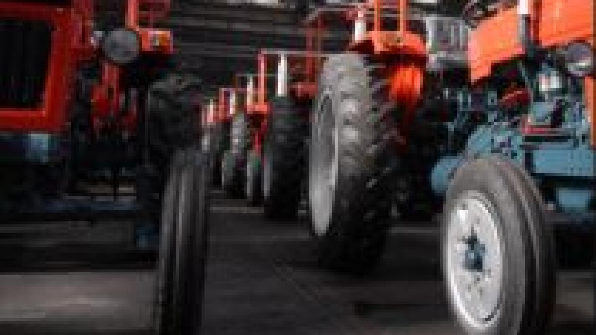 Fabrica de camioane Roman va produce tractorul de 9.000 euro pentru ţările calde 