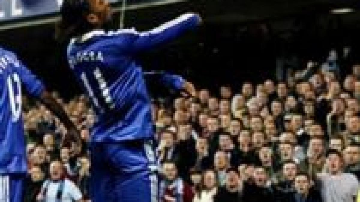 Didier Drogba este în vizorul poliţiei după ce a aruncat cu o monedă spre fanii adverşi