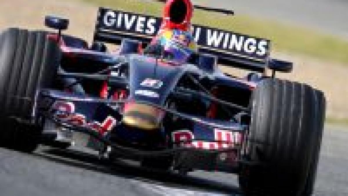 Toro Rosso caută piloţi pentru sezonul viitor de Formula 1