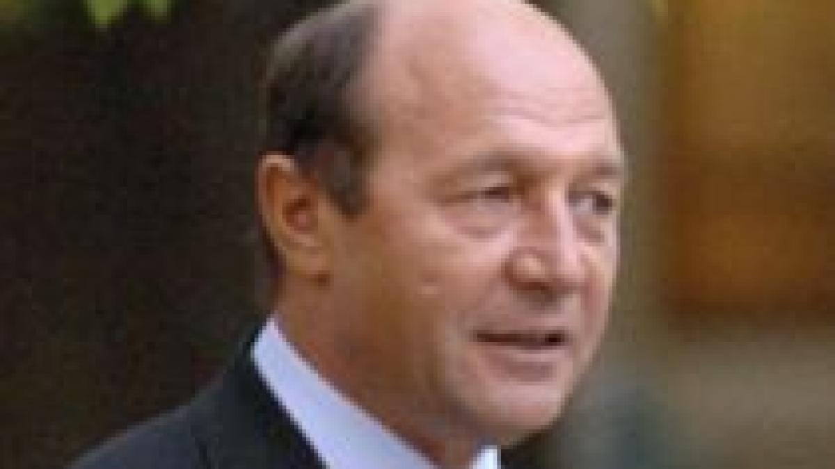 Traian Băsescu vrea suspendarea taxei de primă înmatriculare 