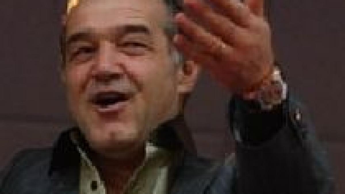 Becali îşi vrea banii din ?valiză? înapoi