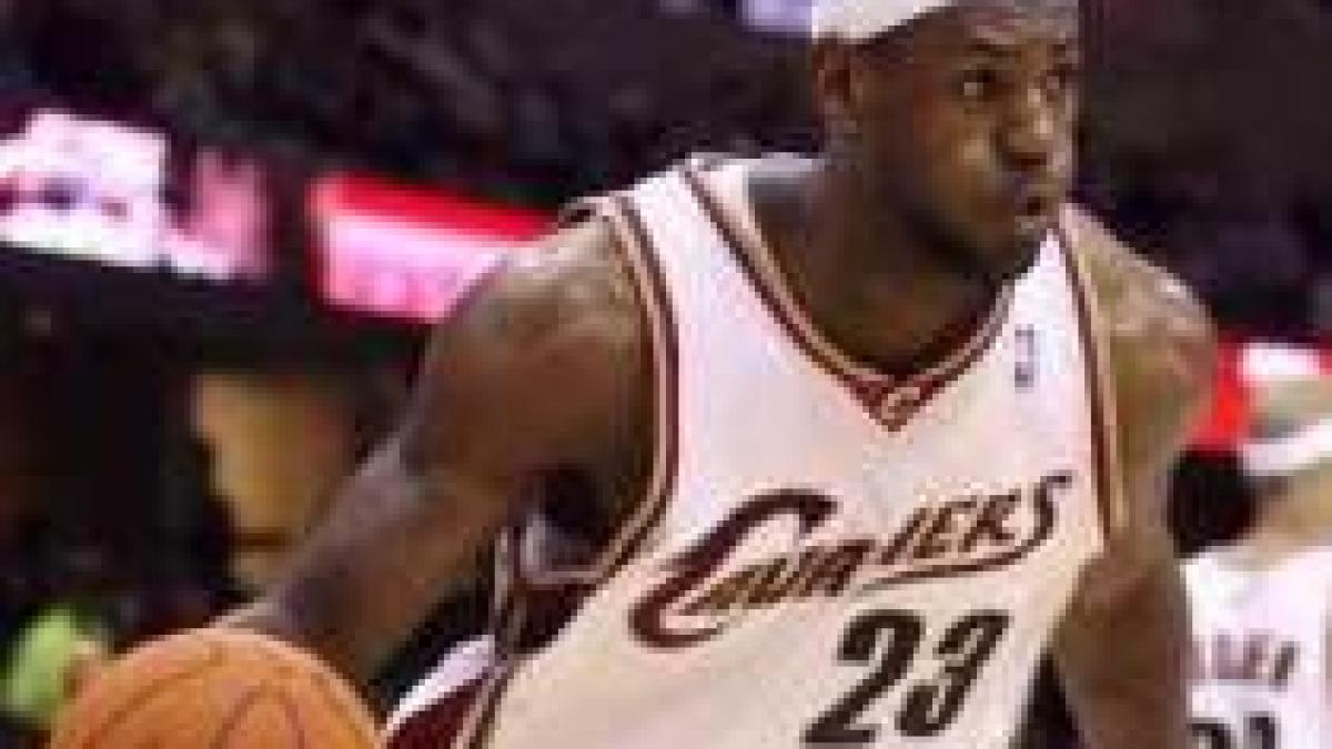 LeBron James doboară un nou record în victoria ?Cavalerilor? la New Jersey (VIDEO)