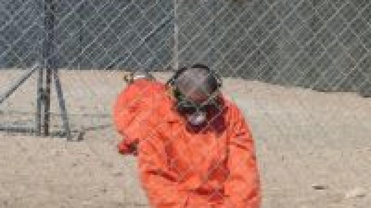 Cinci prizonieri eliberaţi de la Guantanamo prin hotărâre judecătorească 