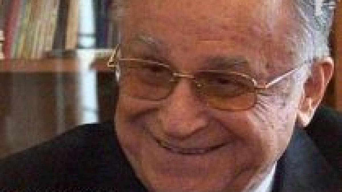 Ion Iliescu s-a retras, după opt ani de Parlament şi zece de Preşedinţie