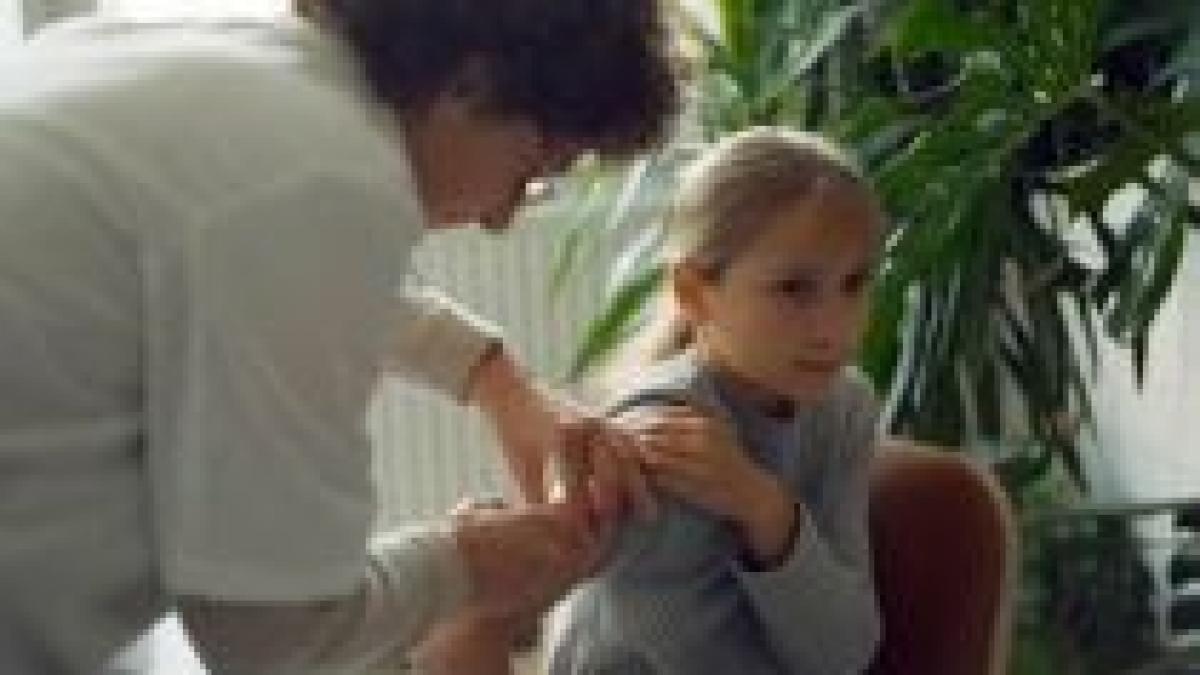 A început campania naţională de vaccinare împotriva cancerului de col uterin 