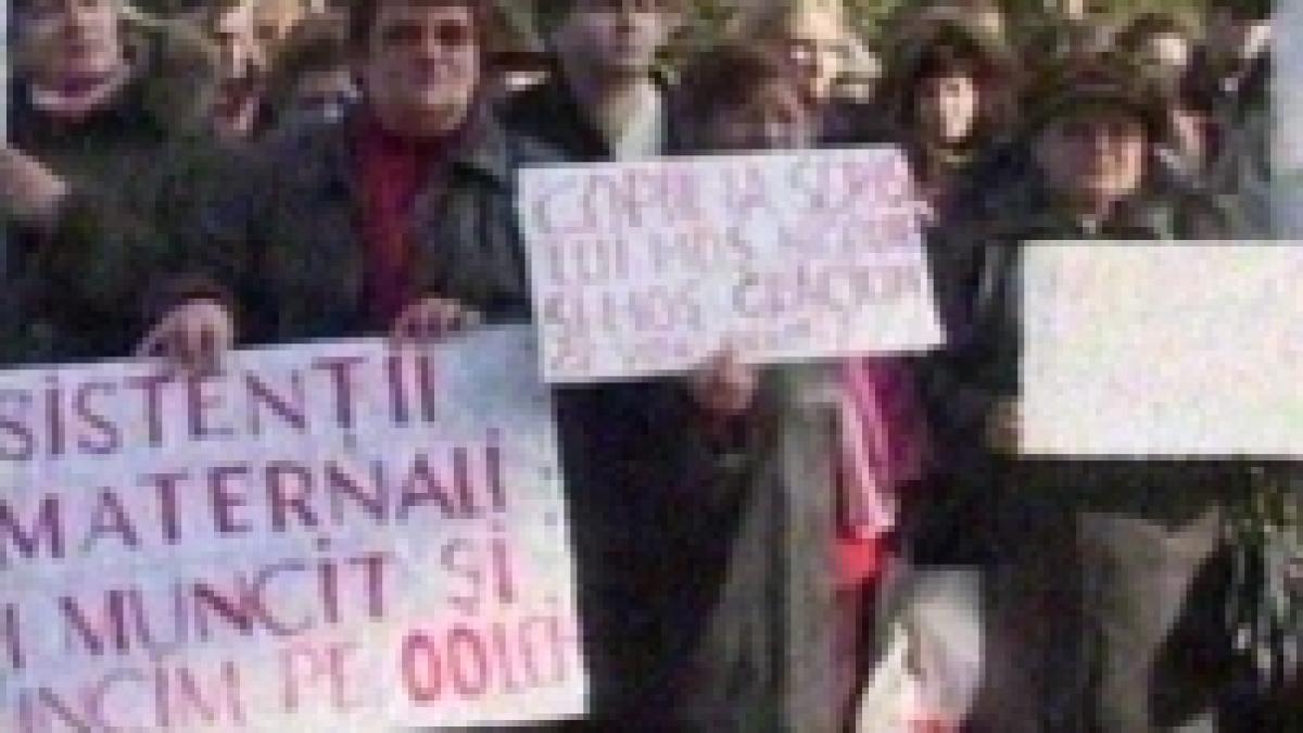 Proteste la Constanţa: Asistenţii sociali nu şi-au primit salariile