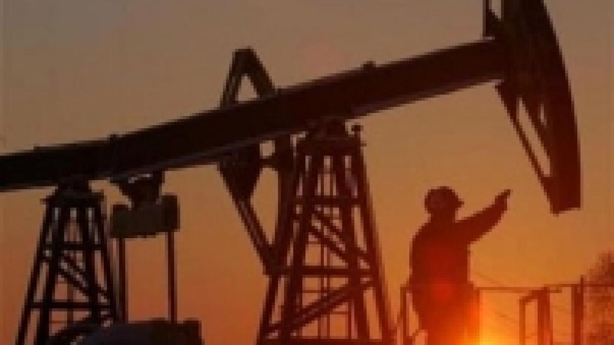 Barilul de petrol, cotat la 53,31 dolari pe piaţa asiatică  