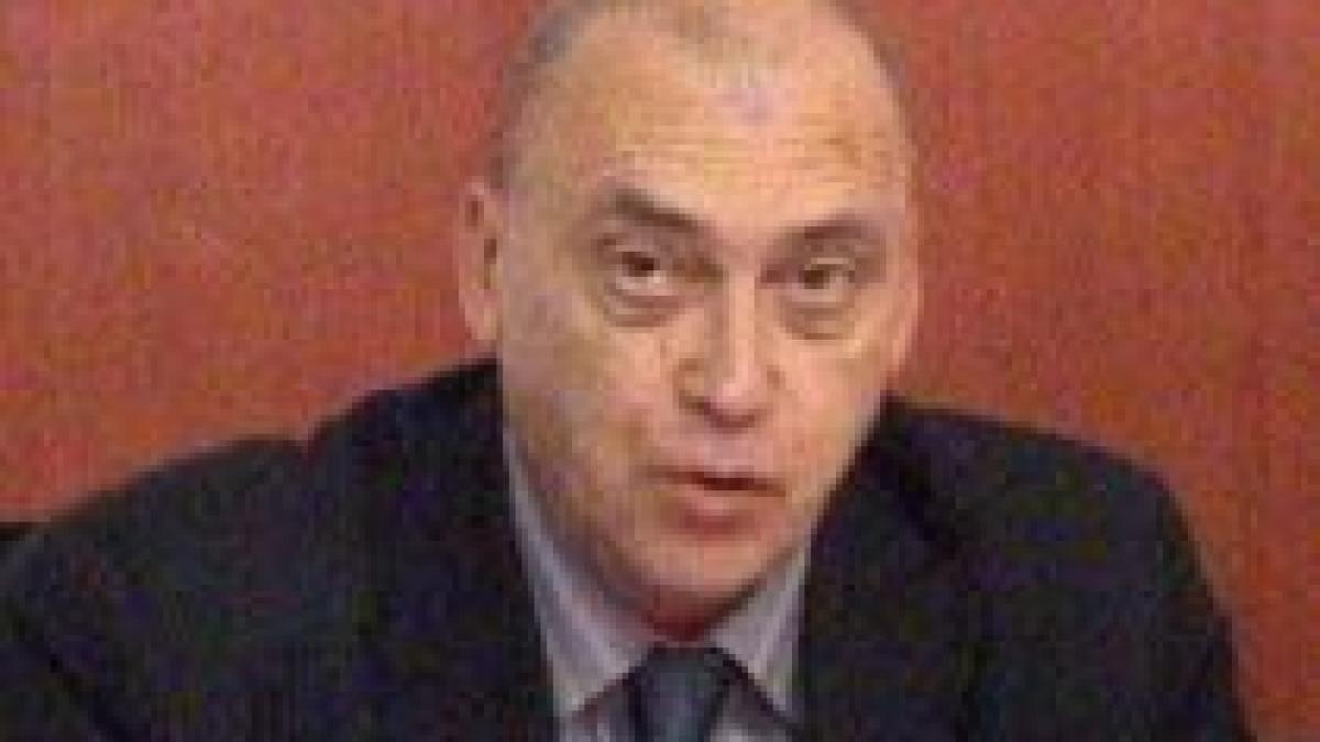 Sindicaliştii din învăţământ ameninţă că-l vor da în judecată pe Tăriceanu 