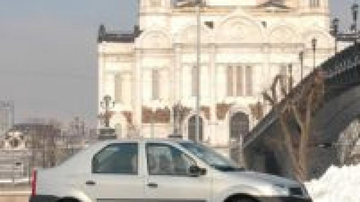 Renault întrerupe producţia la fabrica din Moscova. Logan Sedan nu se produce o lună