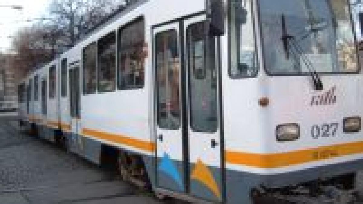 Bucureşti. Tramvaiele liniei 21 îşi reiau traseul de bază