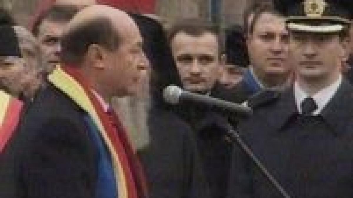 Traian Băsescu, prezent manifestările din Alba Iulia dedicate Zilei Naţionale 