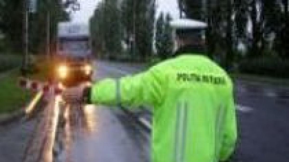 Infotrafic. Doi tineri au murit încercând să scape de radar