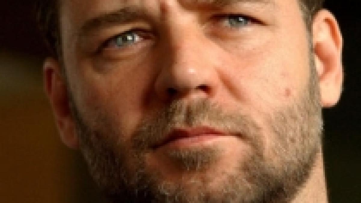 Russel Crowe va interpreta un dublu rol în lungmetrajul Notthingam