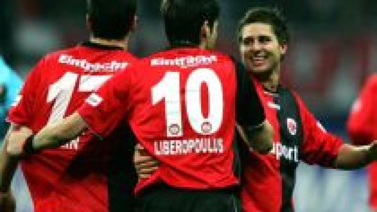  Leverkusen câ&#537;tigă &#537;i se men&#539;ine pe locul trei. Rezultate Bundesliga
