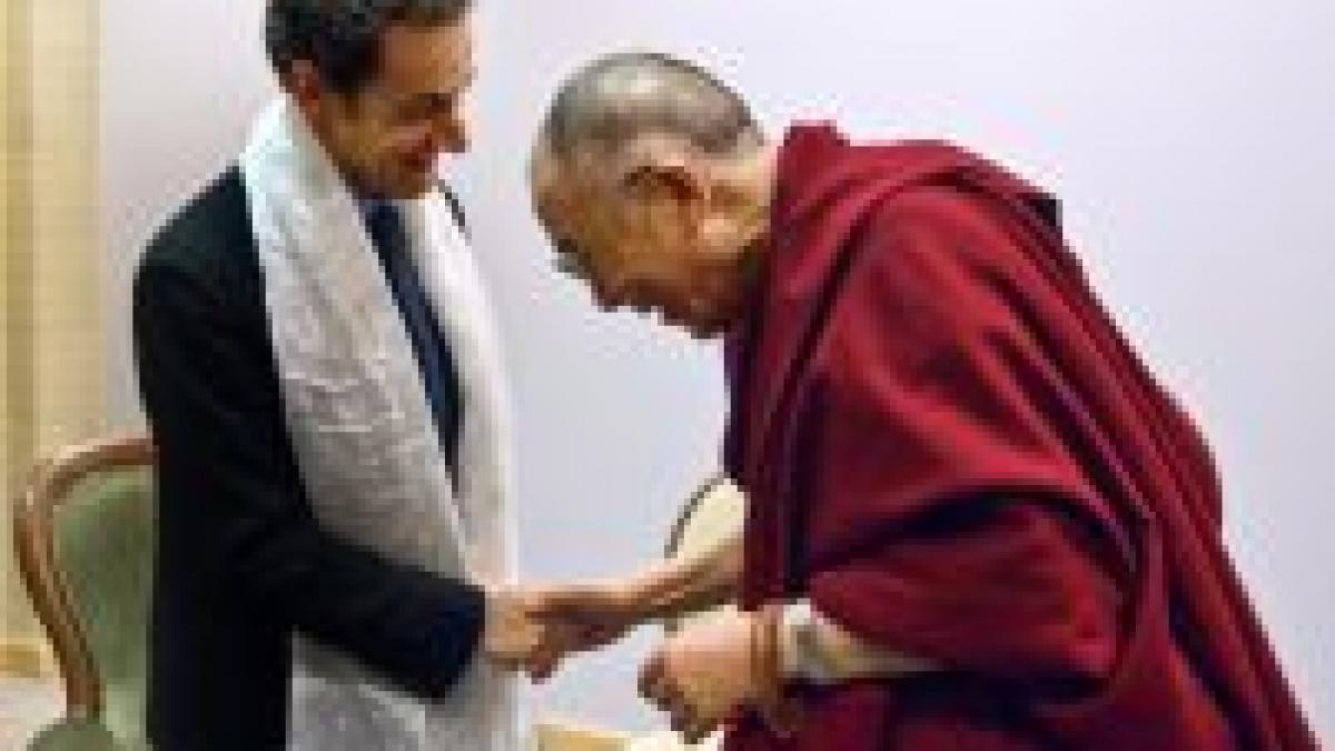 China ameninţă cu boicotarea produselor franţuzeşti după întâlnirea dintre Sarkozy şi Dalai Lama