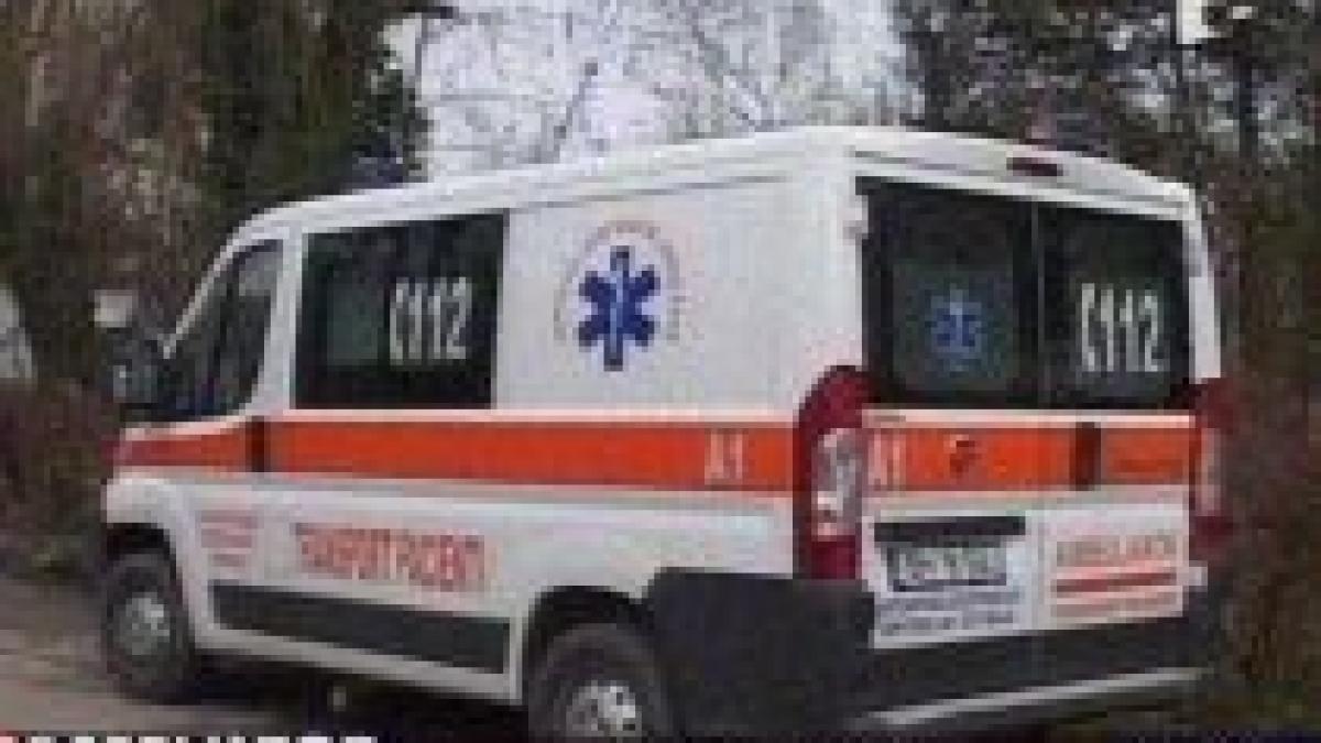 Oradea. O tânără însărcinată a murit pentru că ambulanţa pe care a chemat-o nu avea medic