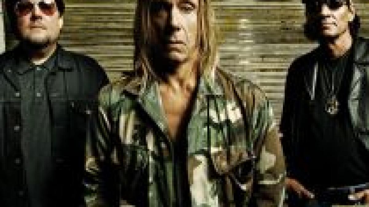 Iggy Pop, "naşul punk-ului", vine pentru prima dată în România