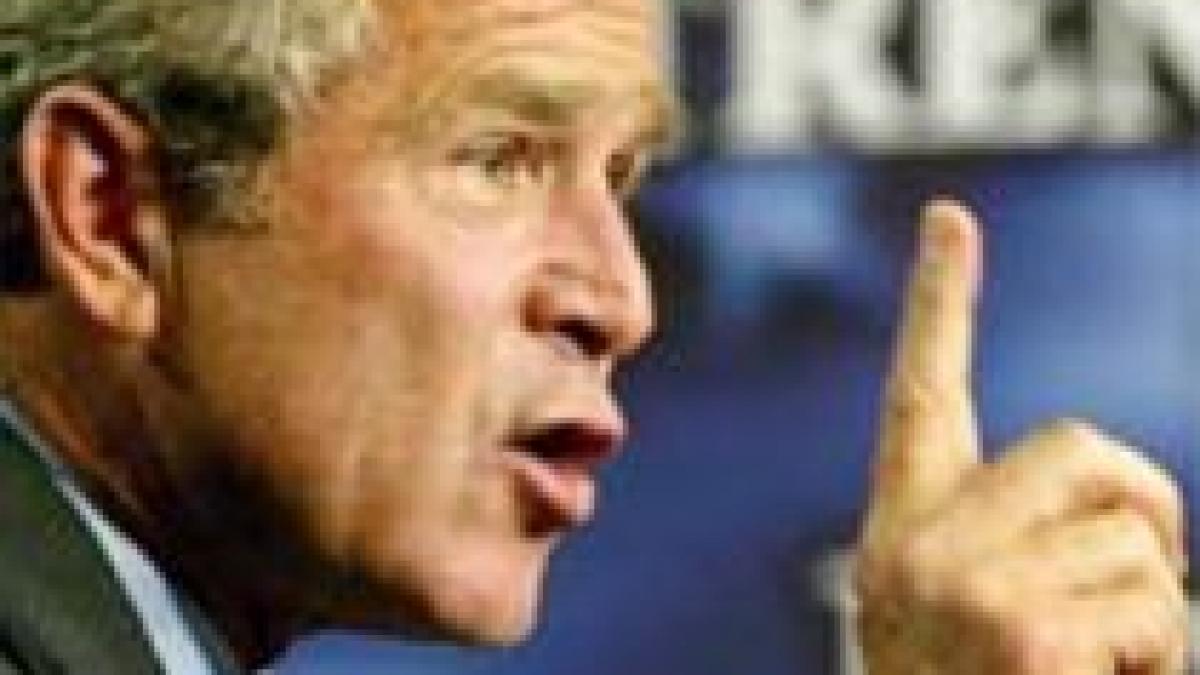 Bush, înjurat şi atacat cu un pantof de un jurnalist, la ultima sa vizită în Irak (VIDEO)