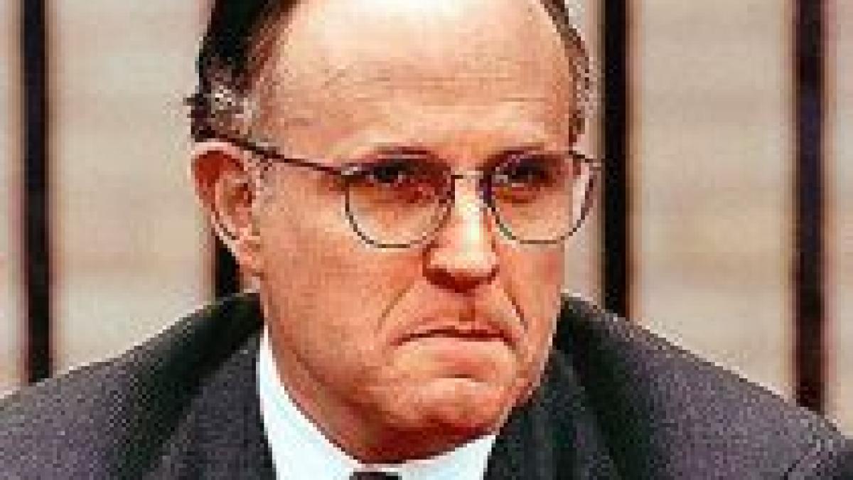 Rudolph Giuliani. Coaliţia PSD cu PDL- o ocazie minunată, dacă va fi folosită corect

